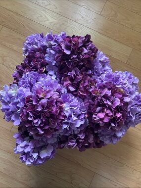 Artificial Hydrangea Floral Bouquet - Purple & White — 15 each of 2 colors